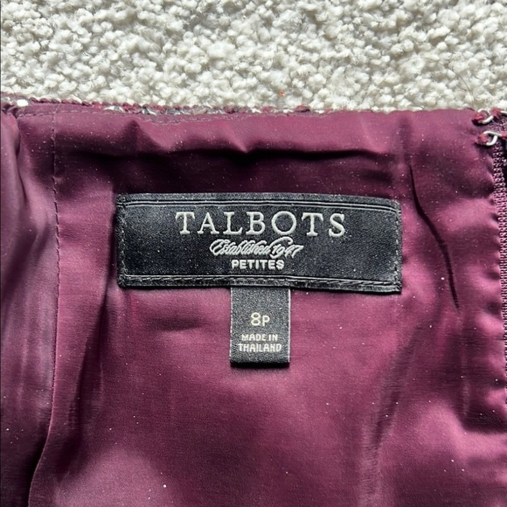 Talbots Elegant Tweed Skirt in Burgundy - Picture 2 of 4